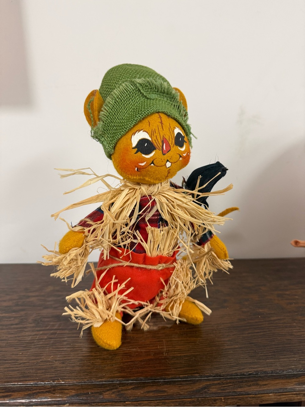 AnnaLee Scarecrow with Green Hat dated 2004